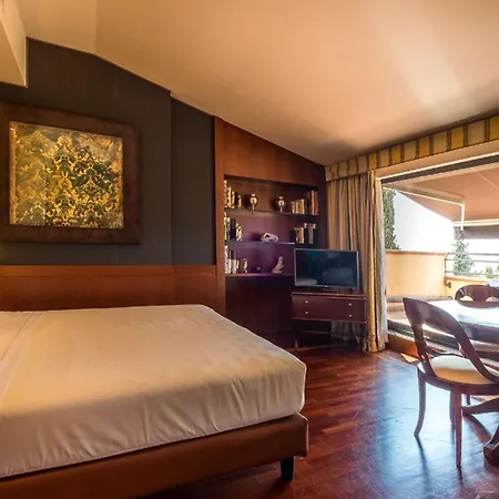 Bv Grand Hotel 4*