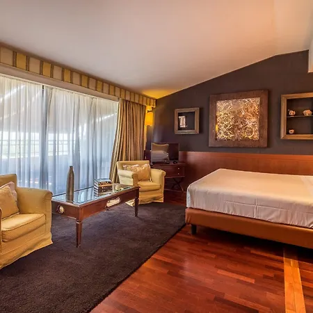 Hotel Bv Grand 4*