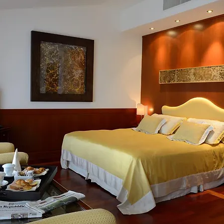 Bv Grand Hotel