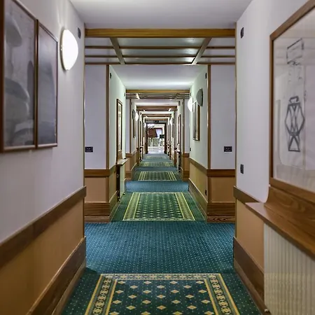 Hotel Bv Grand 4*