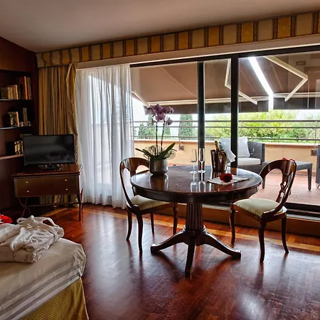 Bv Grand Hotel 4*
