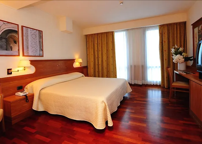 Hotel Bv Grand Assisi