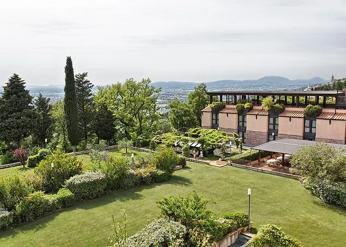 Bv Grand Hotell Assisi